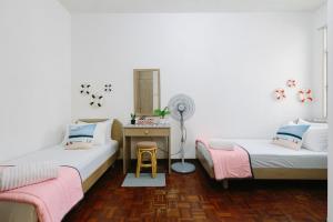 EEs Seaside House - Homestay 3 min walk to beach