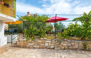 Lovely Apartment In Pula With Wifi