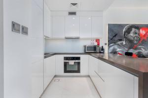 One Bedroom - 10min from Burj Khalifa - Lagoon View