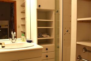 Appartements VAUJANYLOCATIONS - CLARET 2 APT 15 : photos des chambres