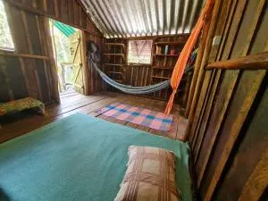 Quarto Que Brota do Chão - Tremembé