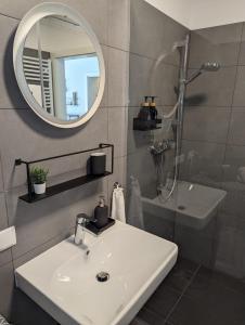 Lend City Apartment self-check-in