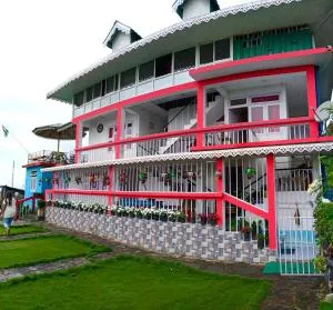 ATTIC HOMESTAY - Rangli