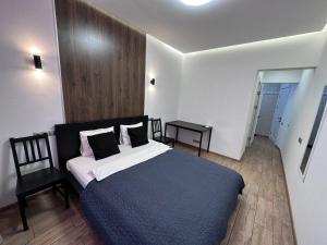 Rybalsky Studio apartment Dnipro view