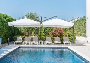Luxurious Zadar Villa 5 Bedrooms Villa Tranquil Adore Private Heated Pool and Billiards Table Dalmatia