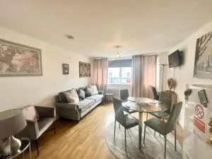London Bridge apartment - London