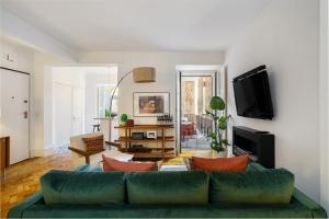 WHome Premium Alfama 2-BR Great for Remote Workers & Digital Nomads