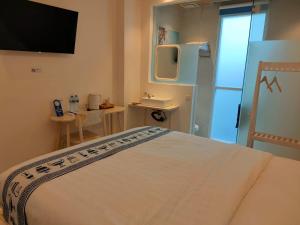 Phòng Tiêu chuẩn giường Queen không có cửa sổ (Standard Queen Without Window)