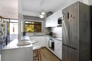 Blue wave escape apartment