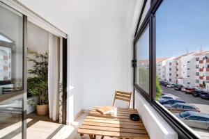 Blue wave escape apartment