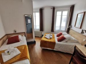 Hotels Hotel Des Falaises : photos des chambres