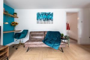 Monk Street Apartments by Abergavenny 3-Peak Properties