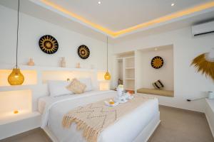 Villa Zahka - 1BR Private Luxury Hideaway near Seseh Beach