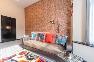 Hull Ground Floor 1 Bedroom Apt 3 beds Spacious Jesouth Striking