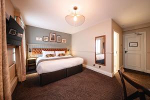 Double Room room in Innkeeper's Lodge Sandbach Holmes Chapel