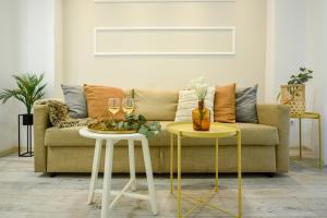 Ideal Home - Spacious & Modern Accommodation near Unirii Square