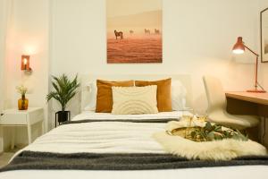 Ideal Home - Spacious & Modern Accommodation near Unirii Square