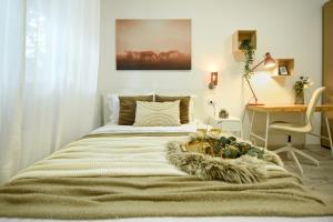 Ideal Home - Spacious & Modern Accommodation near Unirii Square