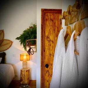 Maisons de vacances La Petite Grange - Spa Balneo : photos des chambres