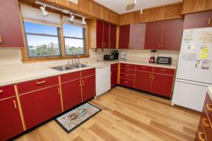 OCEANFRONT, Ocean views, Quiet area, SA183, Ocean Island