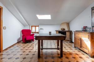 GuestHost - Le Finestre sul Corso Roomy Apartment with terrace