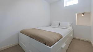 Estrela Escape Studios 2 by LovelyStay