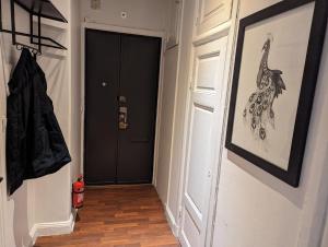 Apartment Sleeps 4 Near Shopping Street