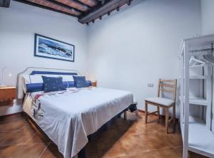 Santa Croce at your Fingertips. PLUS