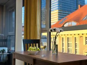 URBAN APARTMENTS PREMIUM, Opolska 10 No 80, Free Garage, Self Check-in - 米科武夫