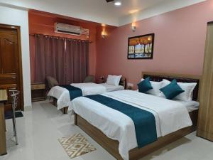 D2STAY Homestay 3Bhk Near Paltan Bazar