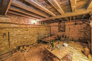 Hell Fyre 1594 by inspirestays-com