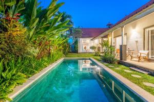 Jungle Amaranth Villa Canggu - Exclusive 3BR Retreat with Pool, Modern Amenities and Top Location