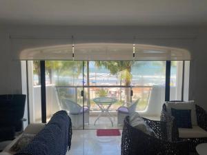 Apto Pé Na Areia - Praia das Astúrias Guarujá-SP