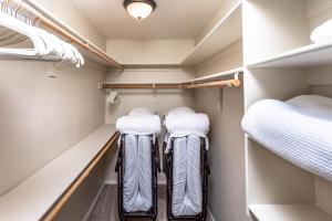 HavaLovely Stay - Pool . Smart TV . Central