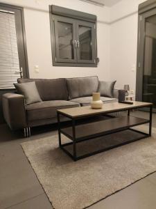 Square Apartments 2 - 3hvězdičkové hotely ve městě Tríkala