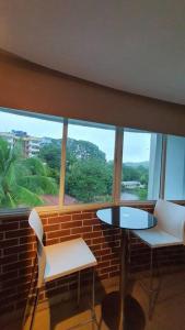 R.1101 Lindo estudio ejecutivo, privado y céntrico.