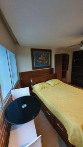 R.1101 Lindo estudio ejecutivo, privado y céntrico.