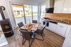 Hangar 19 Lusxusapartment mit Sauna, Kamin und Seeblick H5W1