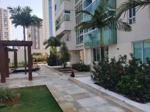 1 Qts.| 2 Hósp. | Linda vista| Ao lado do Shopping