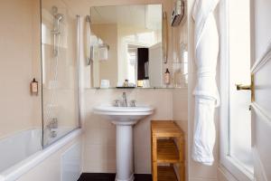 Hotels Hotel Madeleine Plaza : photos des chambres