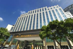 Yizui Crown Hotel