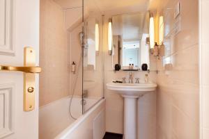 Hotels Hotel Madeleine Plaza : photos des chambres