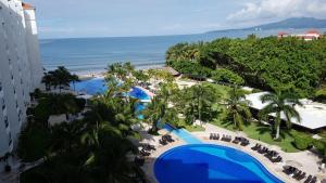 Modern- Renovated- Breathtaking 6th Floor- 3 Bedrooms Villa Magna