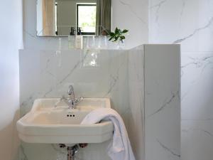 One Kensington Boutique Hotel