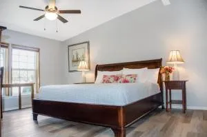 Peak View Corvallis - Spacious Outdoor Dining w/Fire Table - Close to Downtown & OSU - Philomath