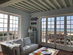 Face plage, vue mer, jardin - Deauville - 滨海伯内尔维尔