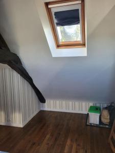Maisons de vacances La Maison du Donjon - Gites de 8 personnes, parking prive avec jardin terrasse : photos des chambres