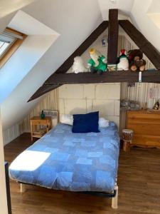 Maisons de vacances La Maison du Donjon - Gites de 8 personnes, parking prive avec jardin terrasse : photos des chambres