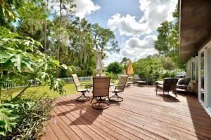 Welcome to the Jungalow! - Wauchula