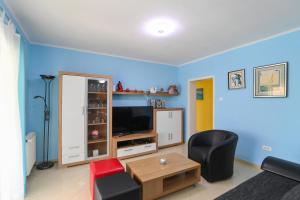 Family-friendly apartments with swimming pool Opatija - 7916